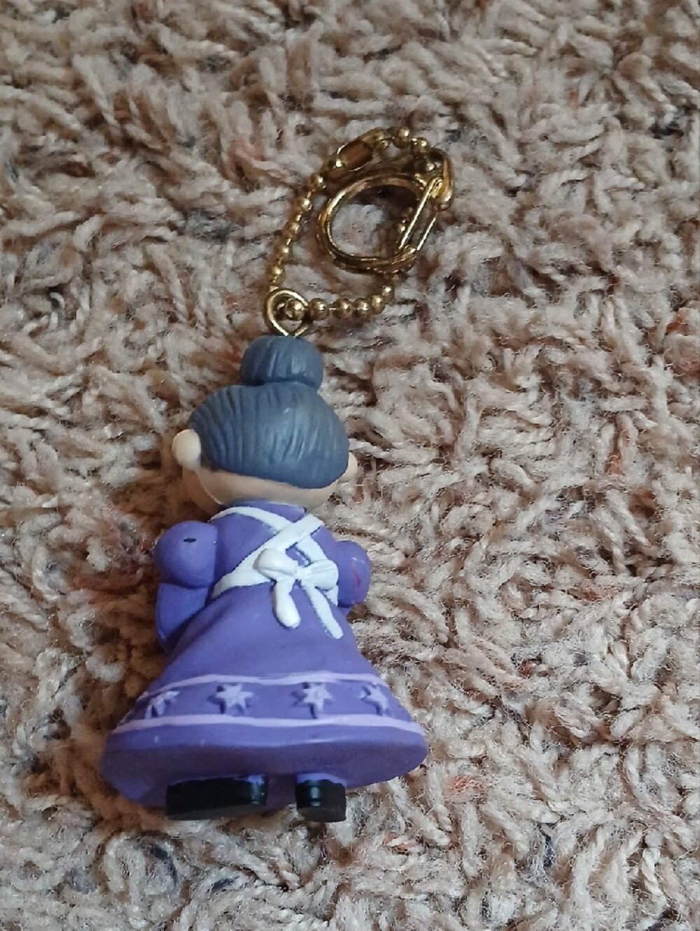 Mrs.Claus Key Chain From Rudolph - Picture 2 of 3